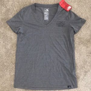 NEW • The North Face Tee ✨